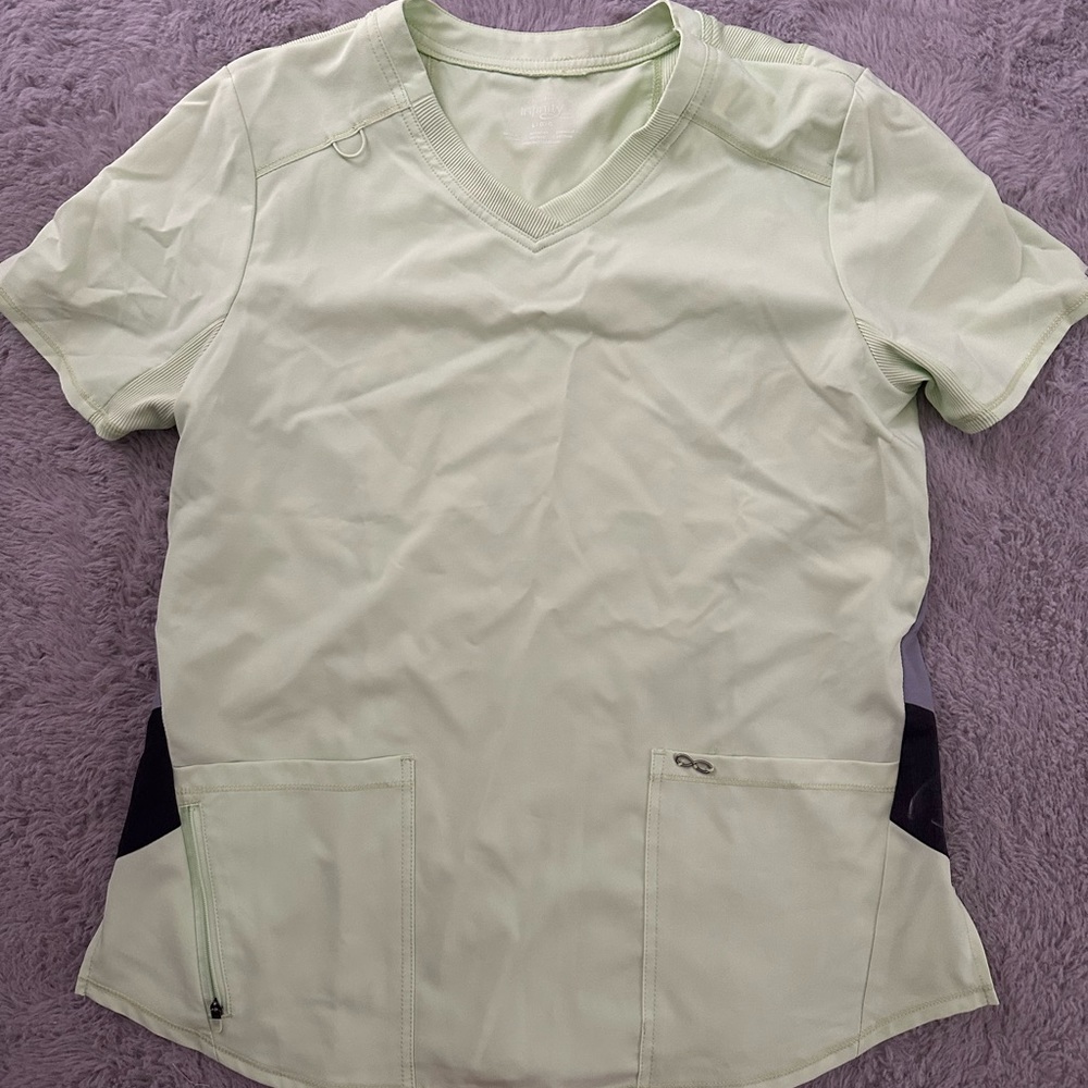 Cherokee Large Scrub top